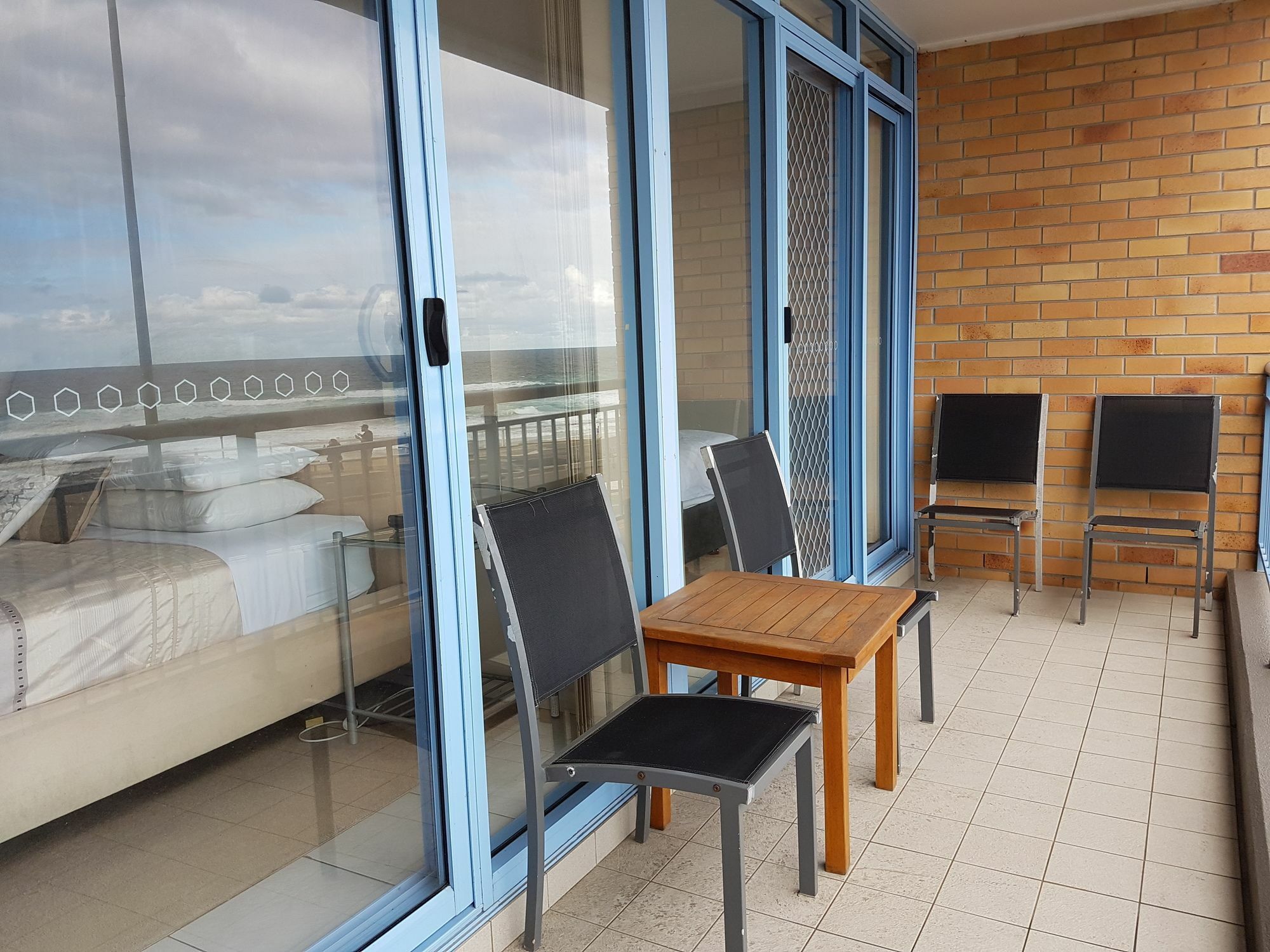 Newcastle Short Stay Accommodation - Sandbar Newcastle Beach Exterior foto